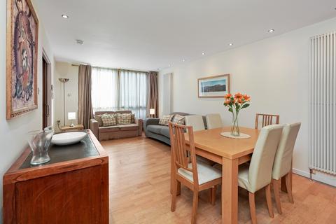undefined, 43/1 Gardner's Crescent, Edinburgh EH3 8DG