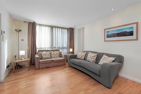 undefined, 43/1 Gardner's Crescent, Edinburgh EH3 8DG