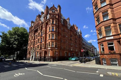 Torrington Place, Bloomsbury, London WC1E