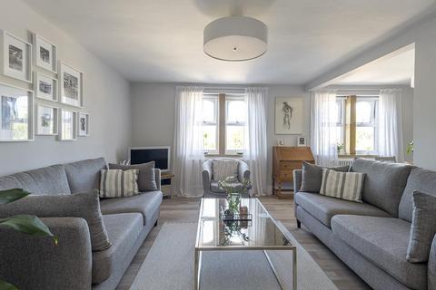 2 bedroom flat for sale, The Avenue, Sherborne
