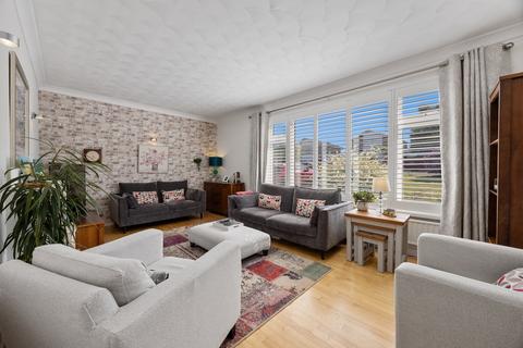 29 Cheriton Grove, Tonteg, Pontypridd, CF38 1PF