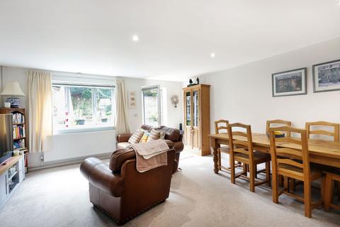 undefined, Churchill Drive, Cheltenham GL52