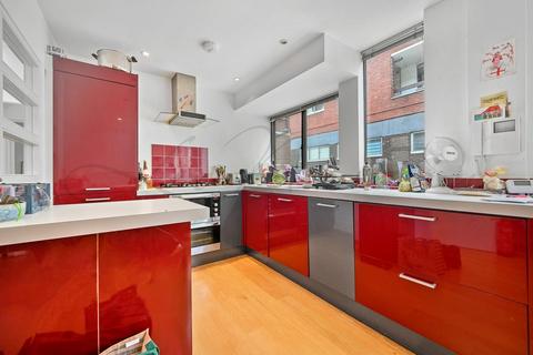 undefined, Fitzroy Mews, Fitzrovia, W1T
