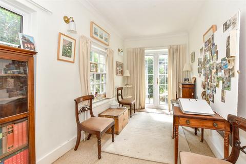 undefined, Franklin Place, Chichester PO19