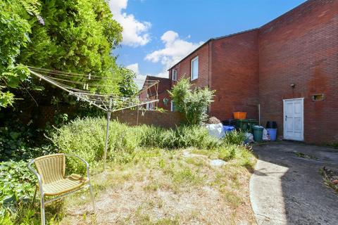 undefined, Ampers End, Basildon, Essex