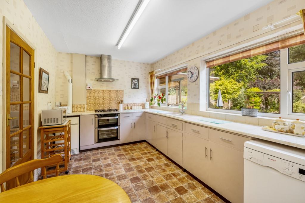 11 Balmoral Avenue (Spalding)-21