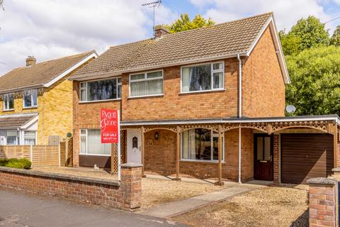 3 bedroom detached house for sale, Balmoral Avenue, Spalding, Lincolnshire, PE11