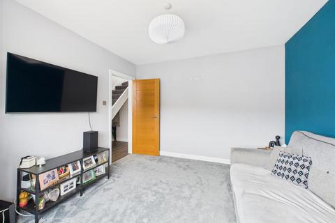 45 Newstead Rise, Caterham, CR3 6RS