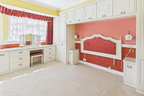 57 Keston Avenue, Coulsdon, CR5 1HP
