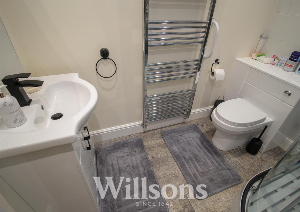 Annexe Shower Room