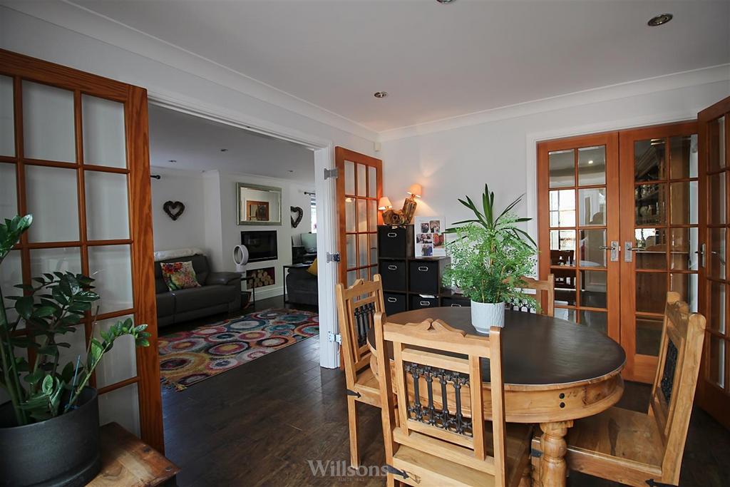 Breakfast Room