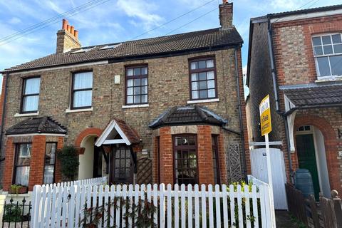 26 Gladstone Road, Farnborough, Orpington, BR6 7EA