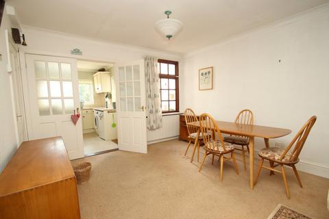 26 Gladstone Road, Farnborough, Orpington, BR6 7EA