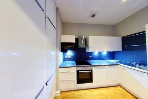 2 bedroom flat to rent, Crow Road, Glasgow, Glasgow City, G11