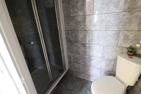 1 bedroom apartment to rent, Fernbank Road, London
