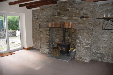 2 bedroom end of terrace house to rent, Cysgod Y Nant, Cwmpengraig