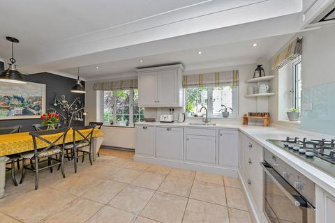 undefined, High Street, Royston SG8