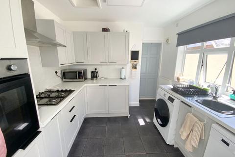 3 bedroom semi-detached house for sale, Cobham Road, Halesowen B63