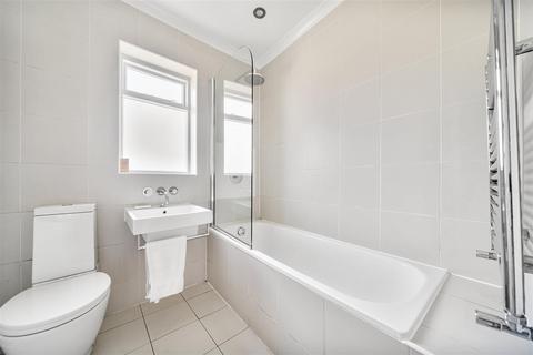 3 bedroom end of terrace house for sale, Winters Road, Thames Ditton