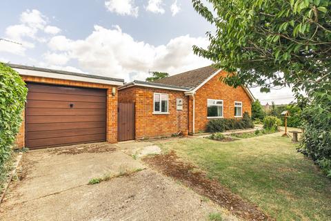 undefined, Chain Free in Gressenhall