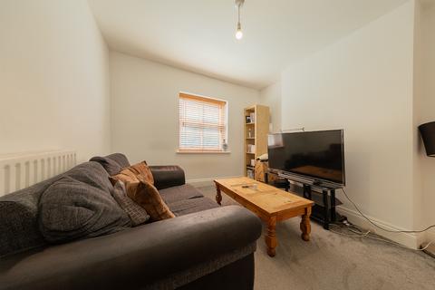 2 bedroom flat for sale, Leicester Road, Loughborough LE12