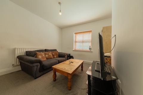 2 bedroom flat for sale, Leicester Road, Loughborough LE12