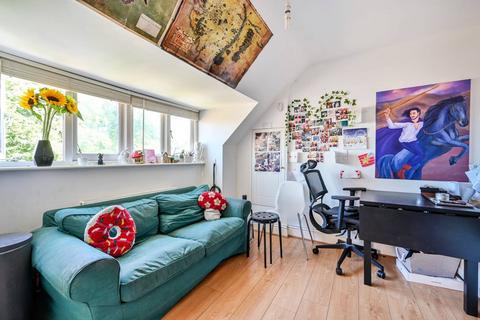 1 bedroom flat for sale, Dene Road, Guildford, Surrey, GU1
