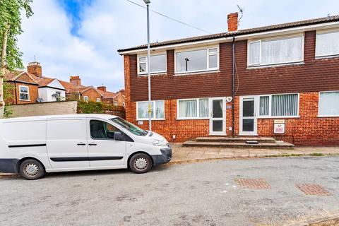 2 bedroom maisonette to rent, Byfield Court, Norwich