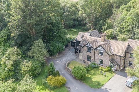 6 bedroom semi-detached house for sale, 2 Salterlee Villas, Shibden, HX3 6XN