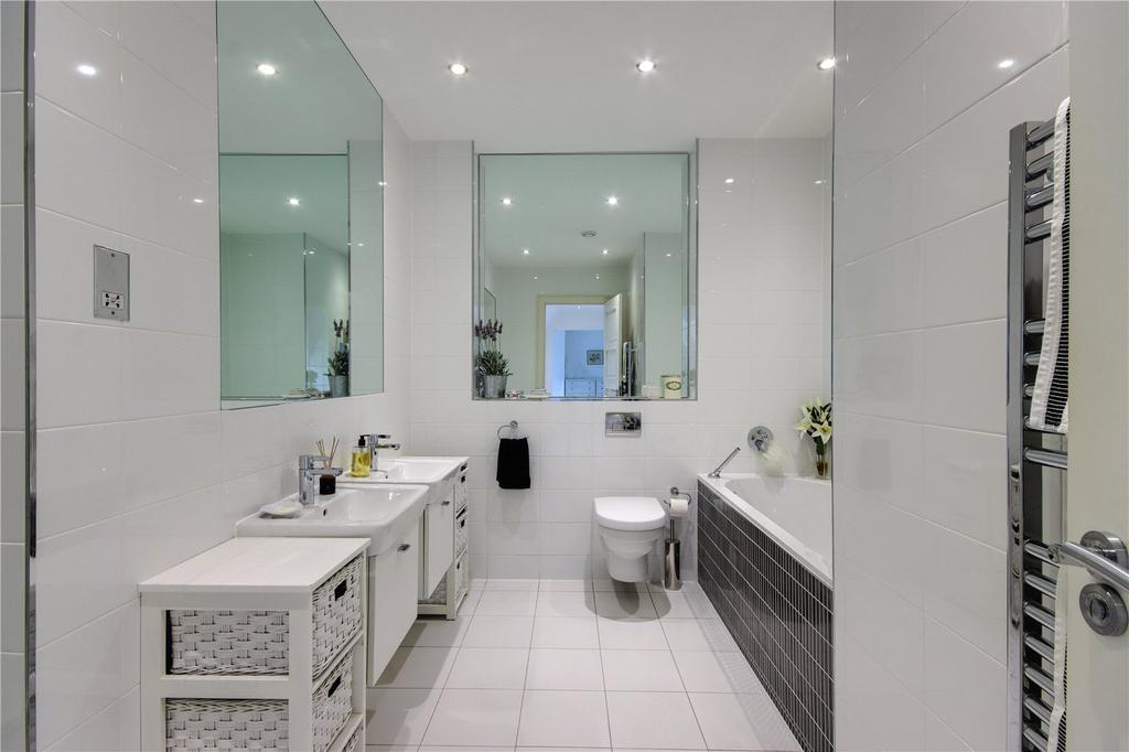 En Suite Bathroom