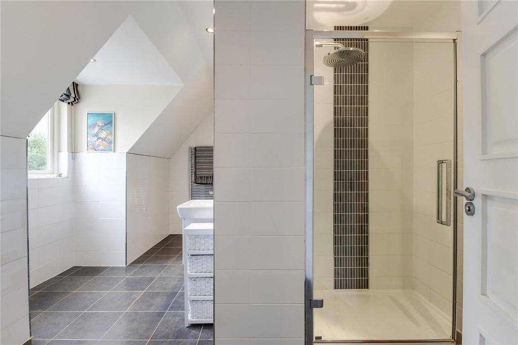 En Suite Bathroom