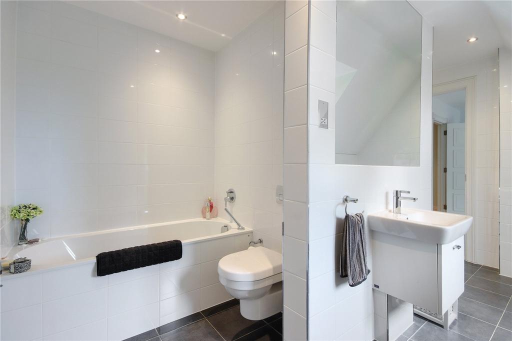 En Suite Bathroom
