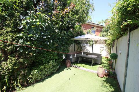 undefined, HIGHLANDS ROAD, SOUTH LEATHERHEAD, KT22