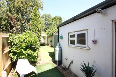 undefined, HIGHLANDS ROAD, SOUTH LEATHERHEAD, KT22