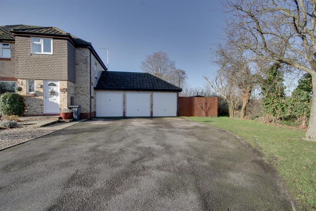 Garage 2.jpg