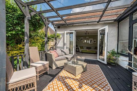 29 Brook Barn Way, Goring By Sea, Worthing, BN12 4DN