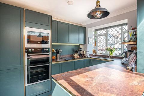 29 Brook Barn Way, Goring By Sea, Worthing, BN12 4DN