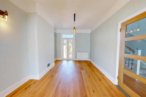 3 bedroom terraced house to rent, Reigate Road, Brighton, BN1