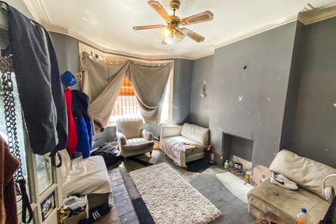 1 bedroom maisonette for sale, Blegborough Road, London, SW16
