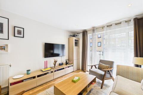 2 bedroom flat for sale, Crown Drive, Romford RM7