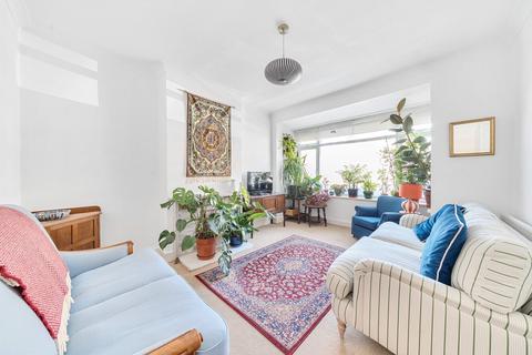 102 Mersham Road, Thornton Heath, CR7 8NQ
