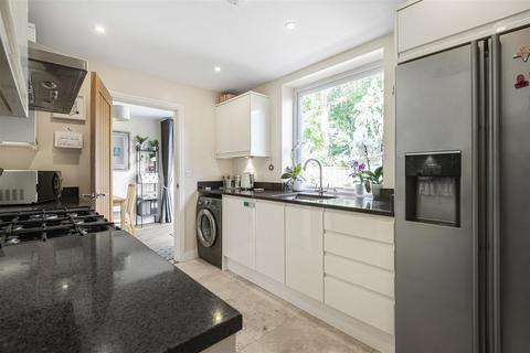 6 Peel Close, Caversham, Reading, RG4 5BL