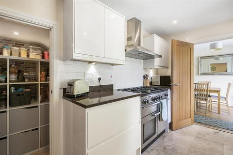 6 Peel Close, Caversham, Reading, RG4 5BL