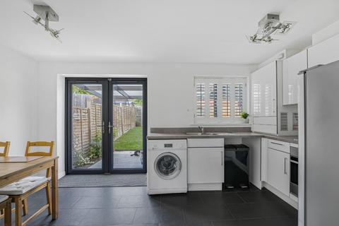 2 Forrest Shaw, Ebbsfleet Valley, Swanscombe, DA10 1AF