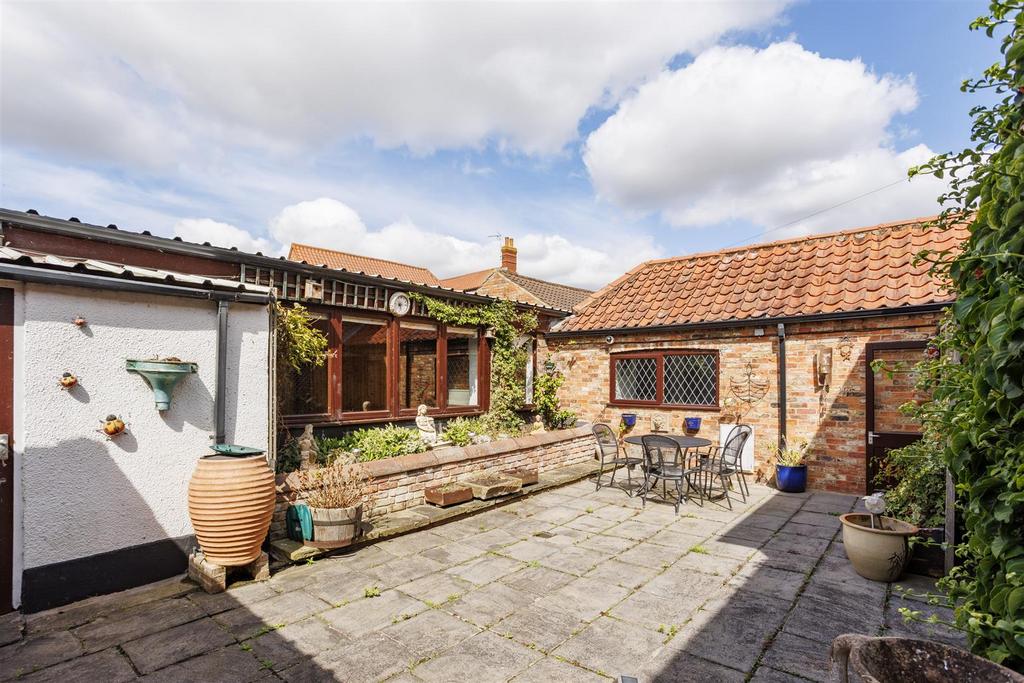 Manor Cottage New Externals 30.jpg