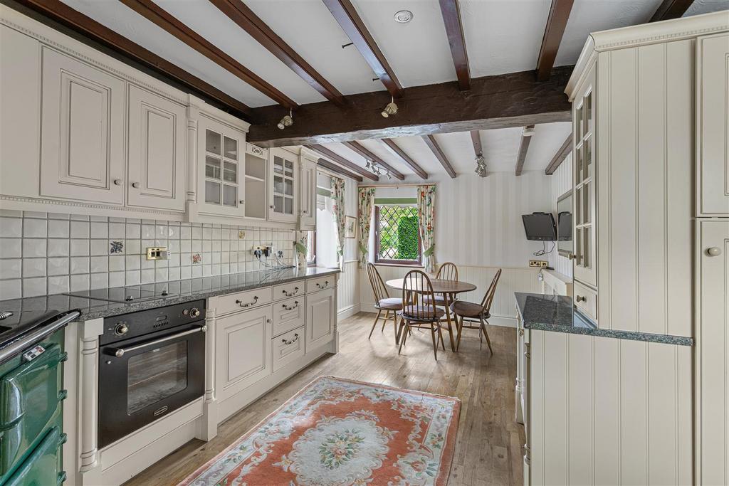Manor Cottage 16.jpg