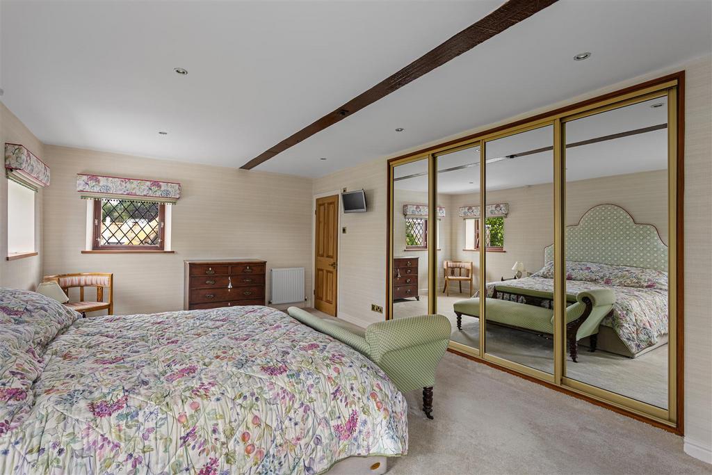 Manor Cottage 94.jpg