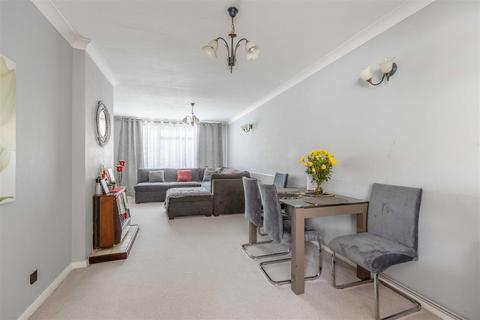 undefined, Priors Road, Windsor