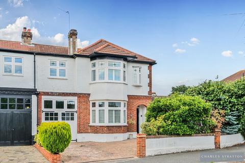 4 bedroom semi-detached house for sale, Repton Gardens, Gidea Park