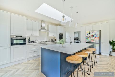 4 bedroom semi-detached house for sale, Repton Gardens, Gidea Park